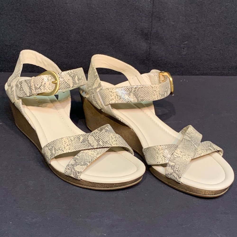 NWT Cole Haan Nike Air Wedge Sandals 11M
